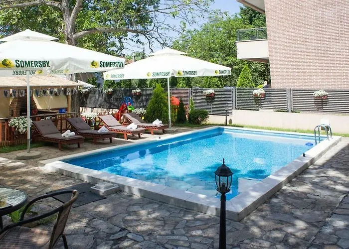 Villa Mystique